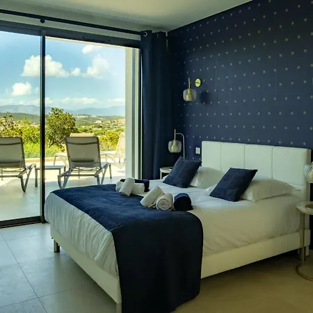 Napoleon Vue Et Piscine *