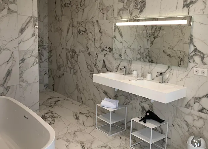 Napoleon Vue Et Piscine *