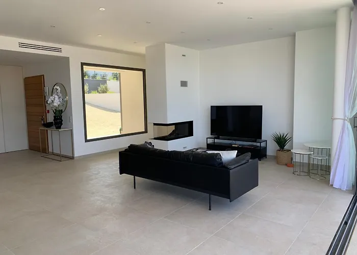 Villa Napoleon Vue Et Piscine *