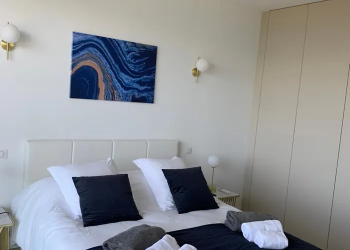 Napoleon Vue Et Piscine Villa *