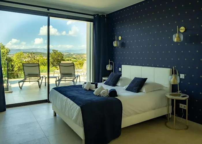 Napoleon Vue Et Piscine *