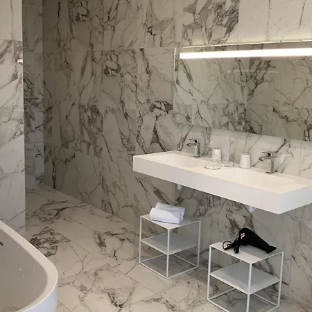 Napoleon Vue Et Piscine *