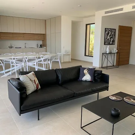 Napoleon Vue Et Piscine Villa *