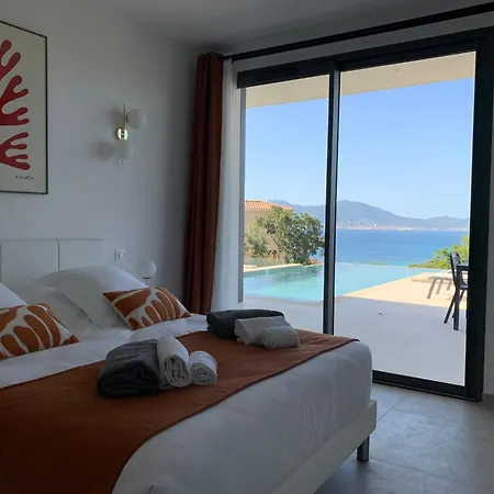 Napoleon Vue Et Piscine