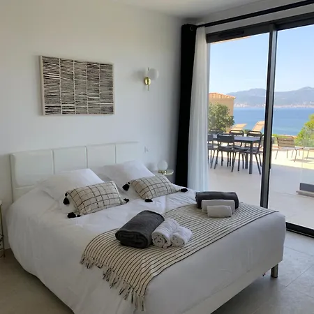 Villa Napoleon Vue Et Piscine *