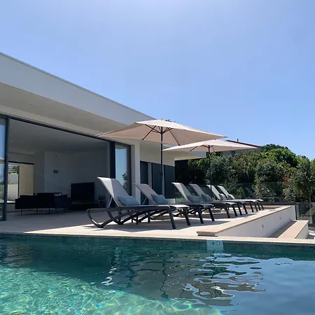 Napoleon Vue Et Piscine 빌라 *