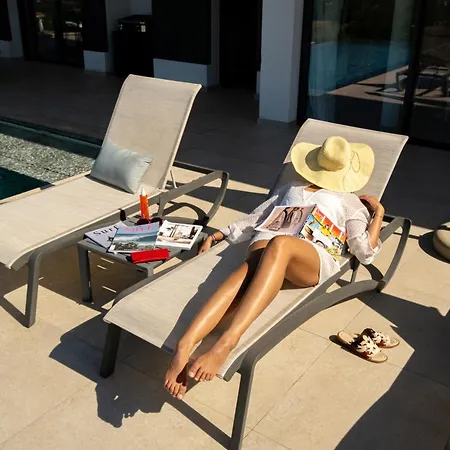 Napoleon Vue Et Piscine * Pietrosella