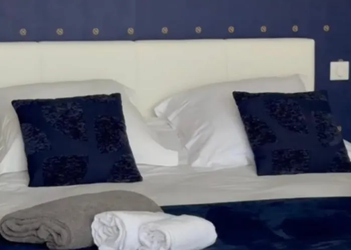 Napoleon Vue Et Piscine